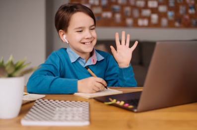 student learning ib pyp with online tutor